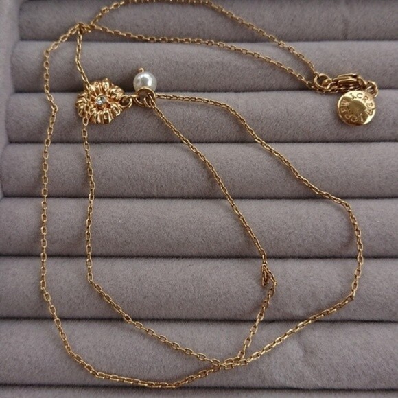 J.Crew Gold tone Flower Necklace with pearl - Picture 1 of 7